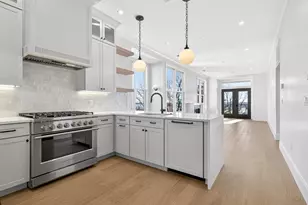 427 E 6th St, Boston, MA 02127 - Photo 1