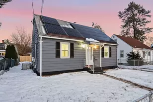 25 Pheland St, Springfield, MA 01109 - Photo 1