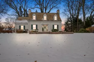 33 Severn St, Longmeadow, MA 01106 - Photo 1