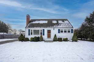 27 Campbell Dr, Agawam, MA 01001 - Photo 1