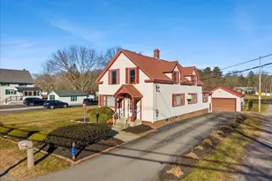 550 Middleboro Ave, Taunton, MA 02718 - Photo 1