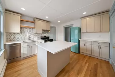 69 Endicott #3, Salem, MA 01970 - Photo 1