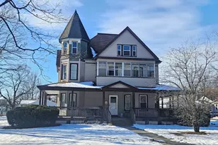 340 Oak St, Springfield, MA 01151 - Photo 1