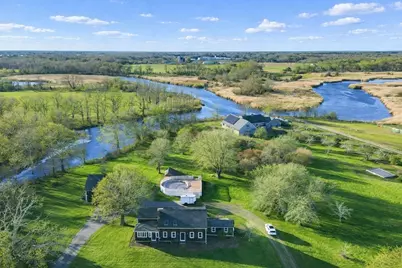 134 Mason St, Rehoboth, MA 02769 - Photo 1