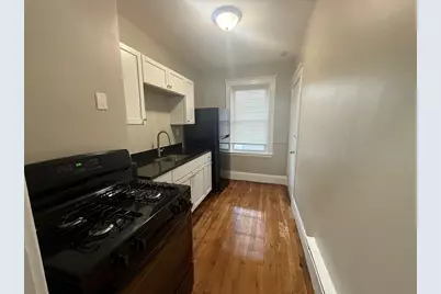 135-137 Lawton Ave #6, Lynn, MA 01902 - Photo 1