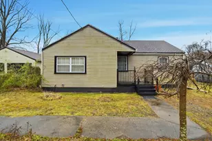 11 Cheyenne Rd, Springfield, MA 01109 - Photo 1