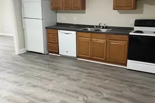 5 Oliver St, Southbridge, MA 01550 - Photo 1