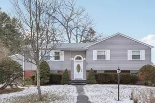 1 Willow St, Middleton, MA 01949 - Photo 1