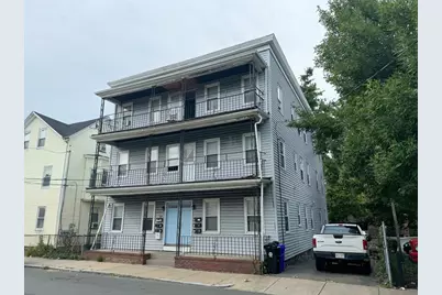 17 Hubbard St, Malden, MA 02148 - Photo 1