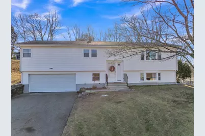 132 Winifred Ave, Worcester, MA 01602 - Photo 1