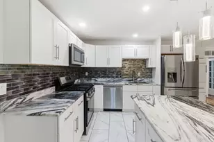 16 Floyd St, Woburn, MA 01801 - Photo 1