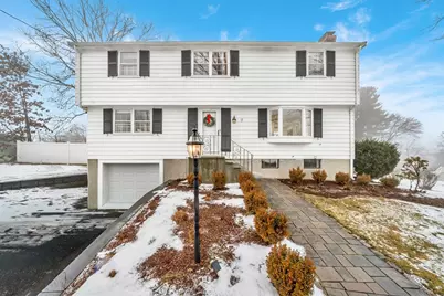 17 Wakefield St, Reading, MA 01867 - Photo 1