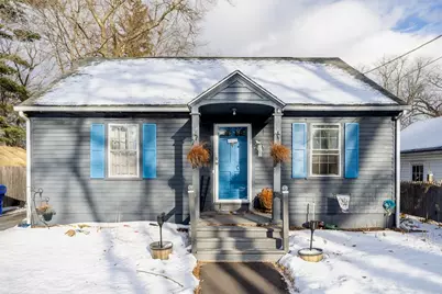 179 Carver, Springfield, MA 01108 - Photo 1