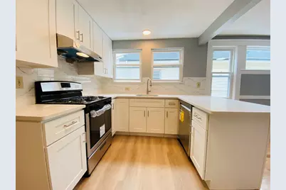 152 Fayette St #1R, Quincy, MA 02170 - Photo 1