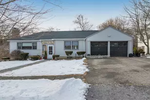 53 Kinnicutt Rd, Worcester, MA 01602 - Photo 1