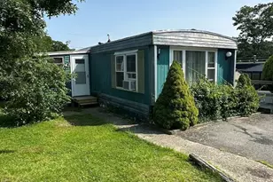 301 Bulgarmarsh Rd, Tiverton, RI 02878 - Photo 1