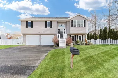 126 Stackhouse St, Dartmouth, MA 02748 - Photo 1