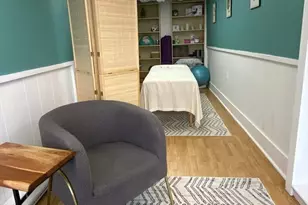 80 1/2 Main St, Amesbury, MA 01913 - Photo 1