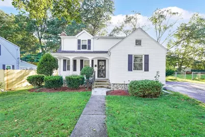 7 Longworth Rd, Worcester, MA 01602 - Photo 1