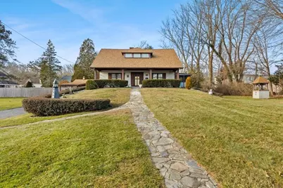 15 Seaview Ave, Swansea, MA 02777 - Photo 1