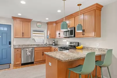 284 Riverside Ave #1, Medford, MA 02155 - Photo 1