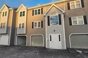 94 Tennis Plaza Rd, Dracut, MA 01826 - Photo 1