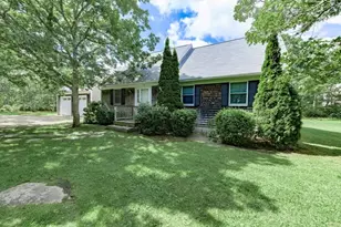 68 20th St S, Edgartown, MA 02539 - Photo 1