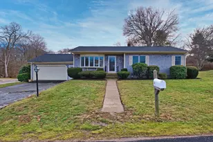 10 Richard Alan Rd, Dartmouth, MA 02747 - Photo 1