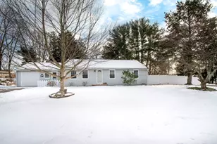 1 Chestnut St, Kingston, MA 02364 - Photo 1