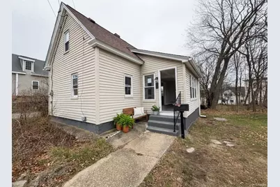 448 Pleasant St, Gardner, MA 01440 - Photo 1