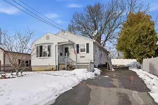 60 Hawthorn St, Chicopee, MA 01020 - Photo 1