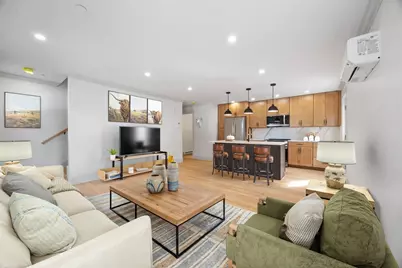 9 Swan Street #3, Beverly, MA 01915 - Photo 1