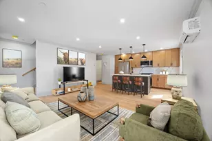 9 Swan St, Beverly, MA 01915 - Photo 1