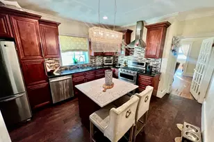 41 Pearl St, Everett, MA 02149 - Photo 1