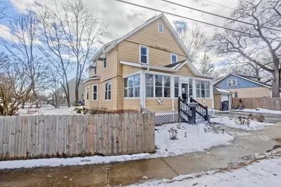 41 Embury St, Springfield, MA 01109 - Photo 1