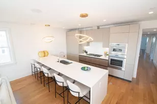 726 E 8th St, Boston, MA 02127 - Photo 1