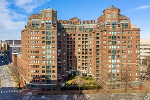 10 Rogers St, Cambridge, MA 02142 - Photo 1