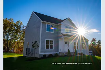 10 Mechanic St, Upton, MA 01568 - Photo 1