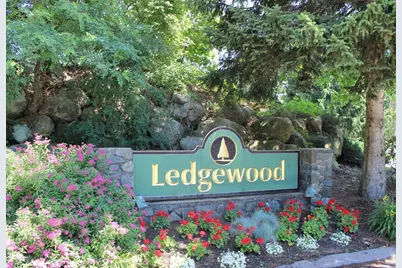 10 Ledgewood Way #18, Peabody, MA 01960 - Photo 1