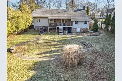 107 Summer St, Weymouth, MA 02188 - Photo 1