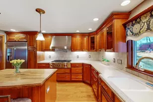 13 West St, Woburn, MA 01801 - Photo 1