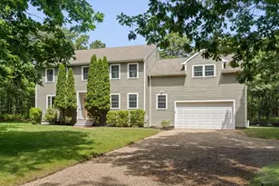 7 Upper Meadow Ln, Oak Bluffs, MA 02557 - Photo 1