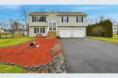 19 Greenwood St, Agawam, MA 01001 - Photo 1