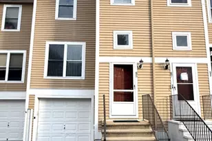 85 Camelot Dr, Worcester, MA 01602 - Photo 1