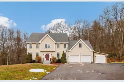 1 Crowl Hill Rd, Auburn, MA 01501 - Photo 1