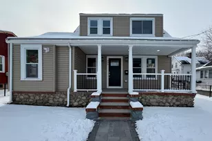 406 Chestnut St, Lynn, MA 01902 - Photo 1