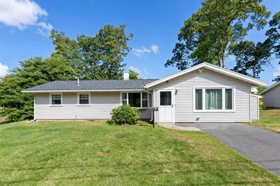 18 Brookfield Dr, Brockton, MA 02302 - Photo 1