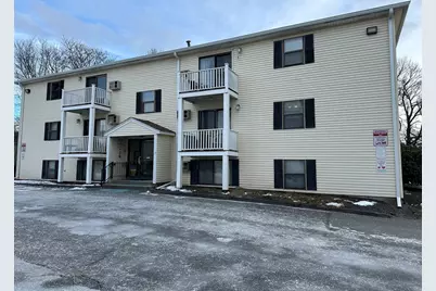 15 Houghton St #9, Worcester, MA 01604 - Photo 1