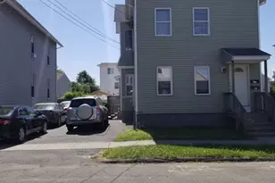 31 Russell St, West Springfield, MA 01089 - Photo 1