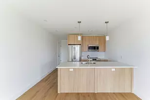 1035 Commonwealth Ave, Boston, MA 02215 - Photo 1